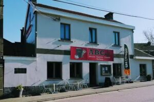 ABC Café / Librairie-Café mit kleiner Restaurierung