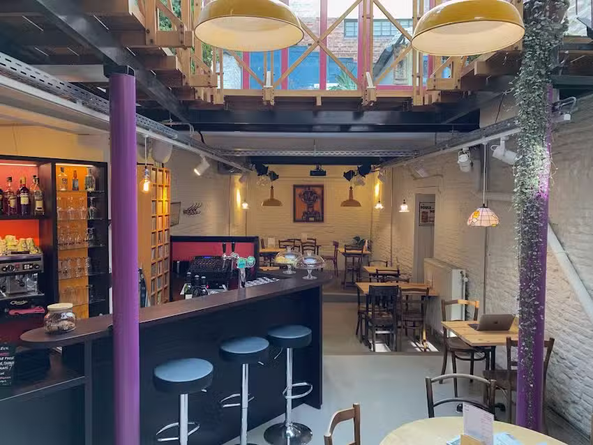 Liebe, Maracas & Salami