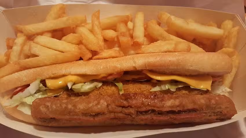 Et des frites, des frites… Et moi…