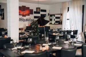 Argo La Toison D’Or Greek Restaurant