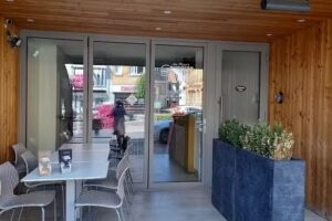 Au Fleur Burgers & Potatoes