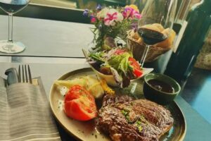 Au sommet de la cascade