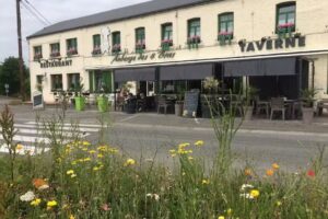 Auberge des 4 bras devient Au Bonheur à 4 Mains à Vencimont (Oktober)