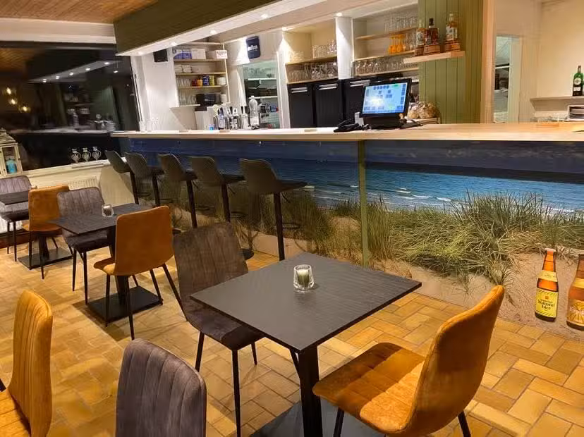 Bistro mit Meerblick
