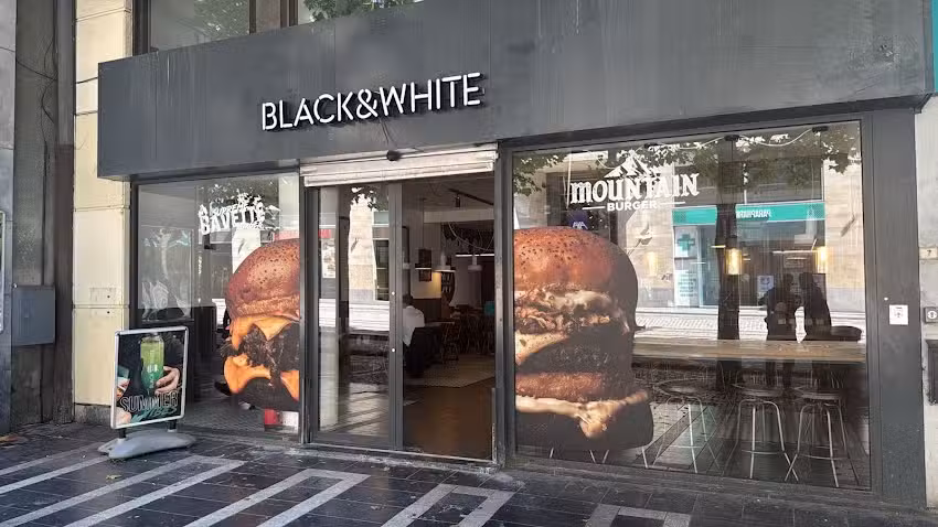 Schwarz-Weiß-Burger