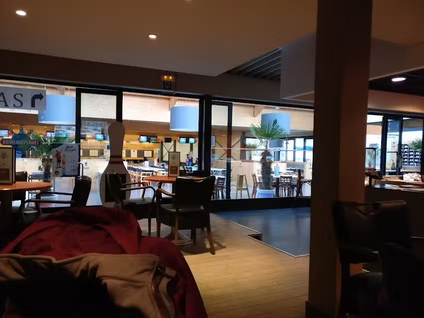 Bowling Planet | Bowling & Padel