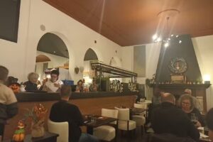 Brasserie / Pommesbude Cumptich