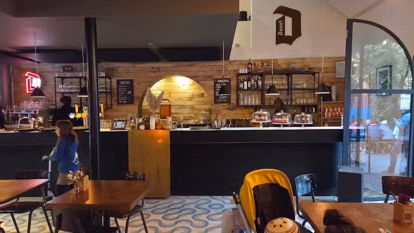 BurgerGate au Restaurant &laquo;&nbsp;Le Flore&nbsp;&raquo;