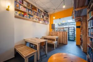 Chez Cubitus Woluwe 🎲 – bar à jeux et magasin