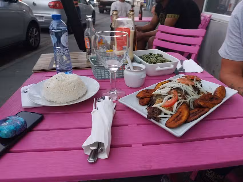 Chez Mama-Lucie Specialite Camerounaise