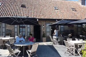 Den Eirekluts Brasserie