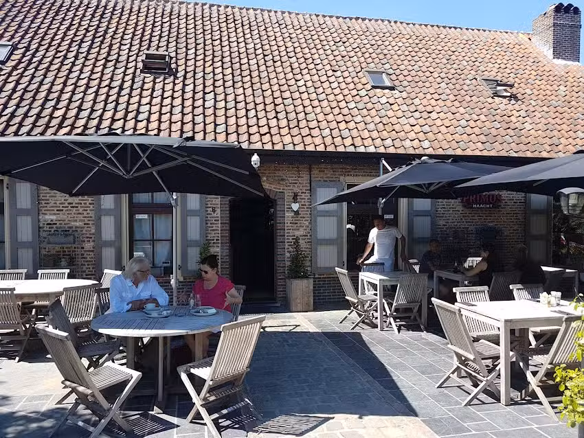 Den Eirekluts Brasserie