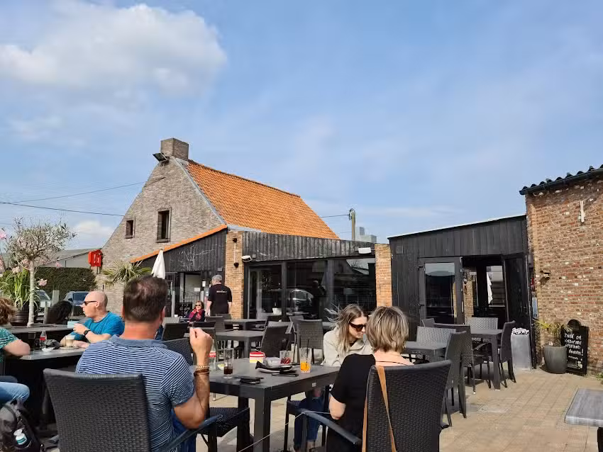 Den Ouden Hof, Restaurant