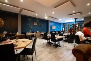 Essen und Wein um 1 Uhr