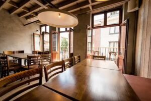 El Bocado Dokter Willemsstraat