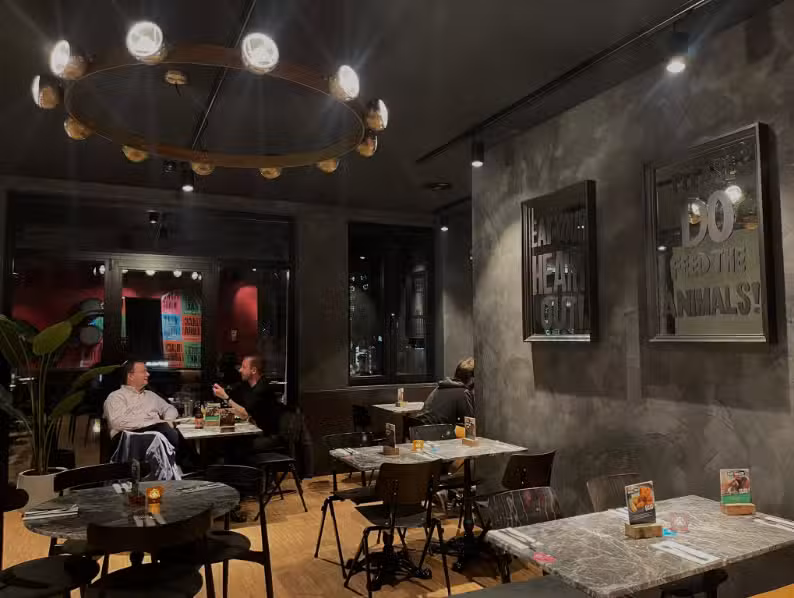 Ellis Gourmet Burger