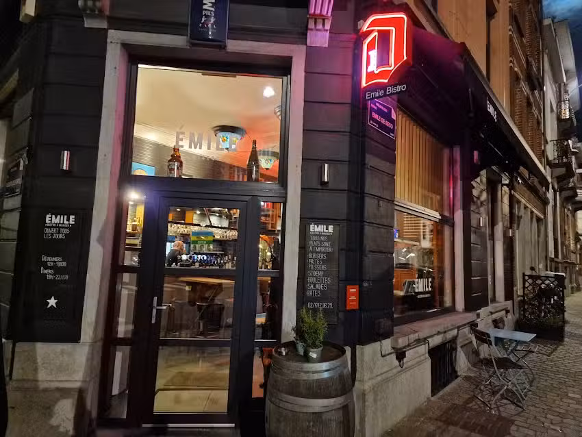 Émile Bistro