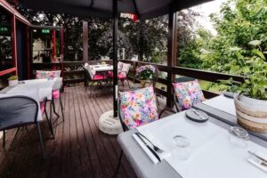 Genießen Sie das Brasserie-Restaurant