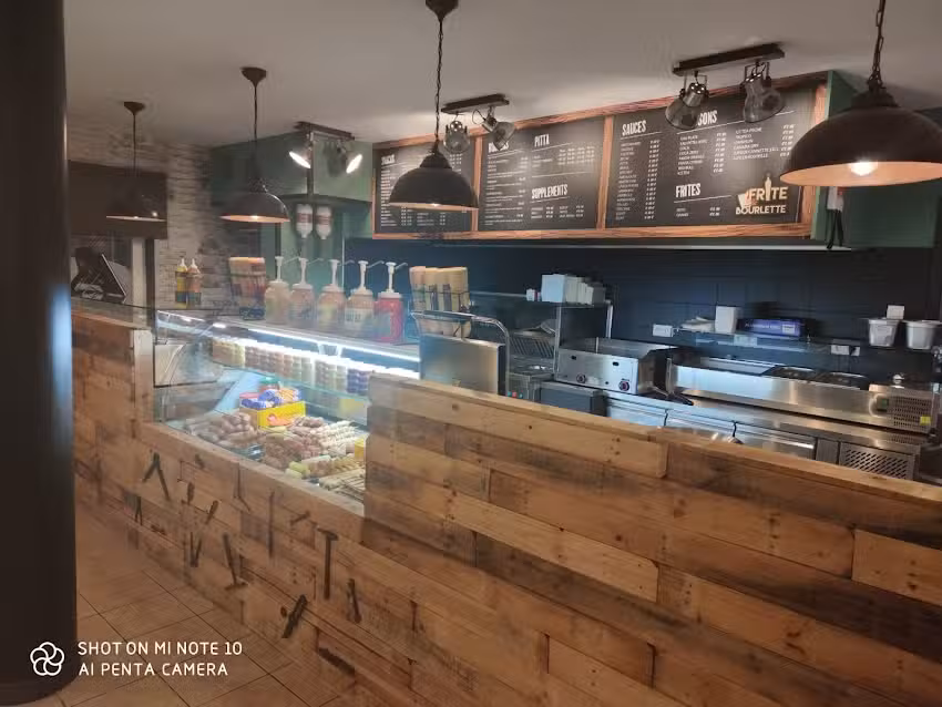 Frite et Bourlette Leval