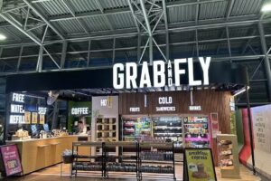 Grab and Fly – Gates A