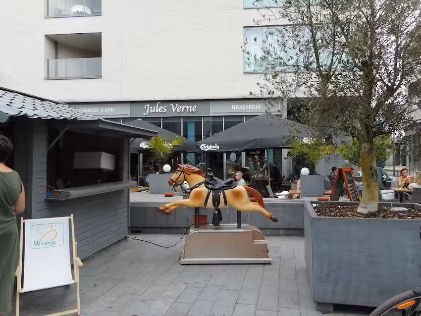 Grand Café Jules Verne Brasserie