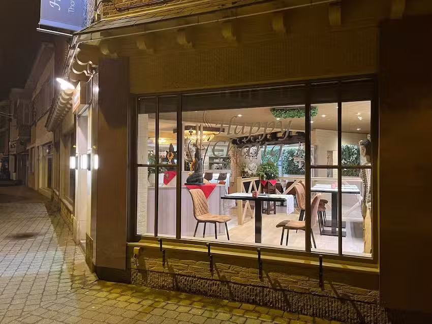 Happy Chang Thai Restaurant 🇹🇭