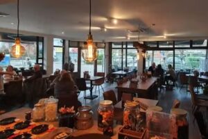 Fröhliche Jahreszeiten: Frühstück | Mittagessen | Nachmittagstee