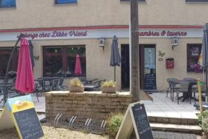 Fat Friend Inn (Zimmer, Restaurant und Hotel)