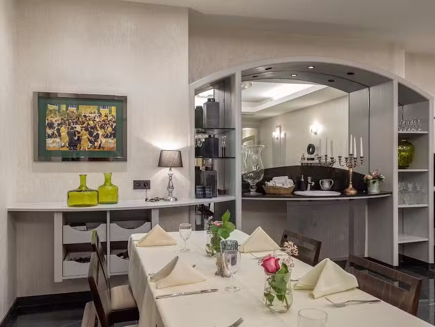 Hoffy’s Restaurant & Take Away