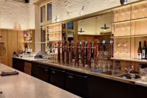 Hopspot | Brasserie – Events – Vergaderzaal – Microbrouwerij – Teambuilding – Overnachten