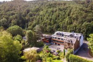 Auberge La Claire Fontaine, Hôtel Restaurant – Spa Salle De Réunion
