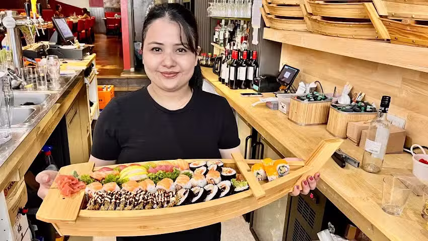 Kanikama Sushi🇯🇵