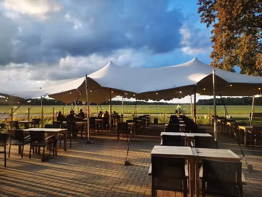 Royal Aeroclub Brasschaat Brasserie