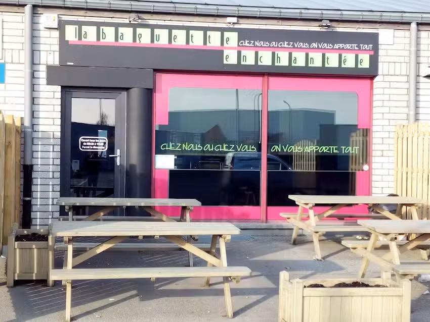 LA BAGUETTE ENCHANTÉE