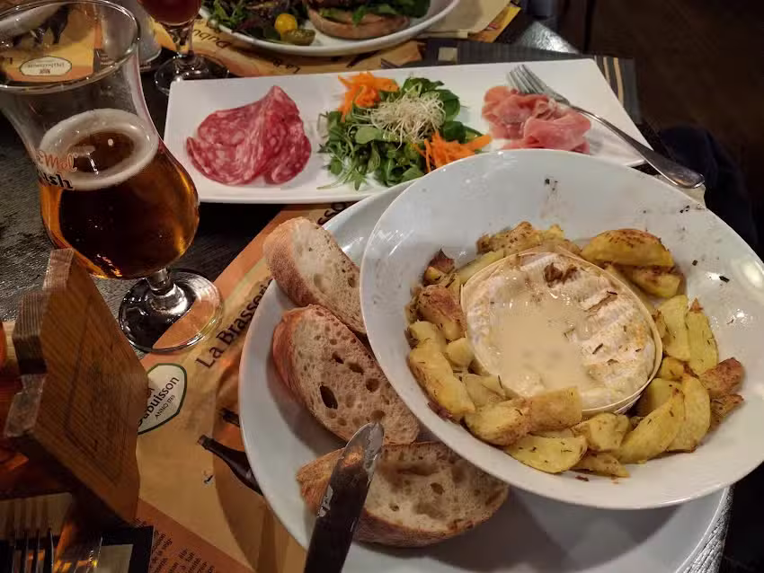 Le Brasse-Temps LLN – Microbrasserie Bar Taverne