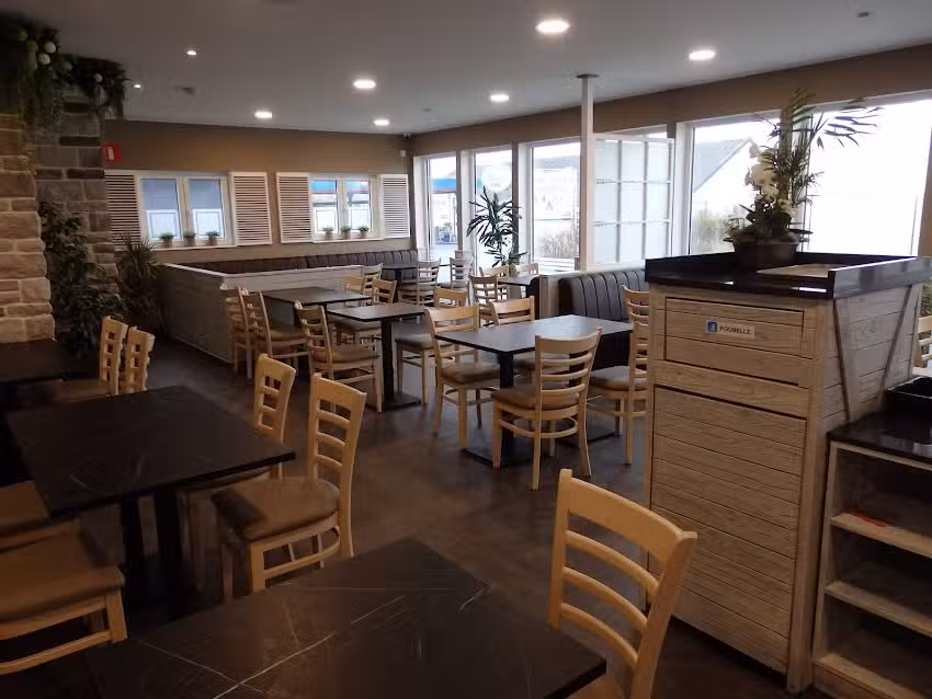 Le Golden Snack de la Douane