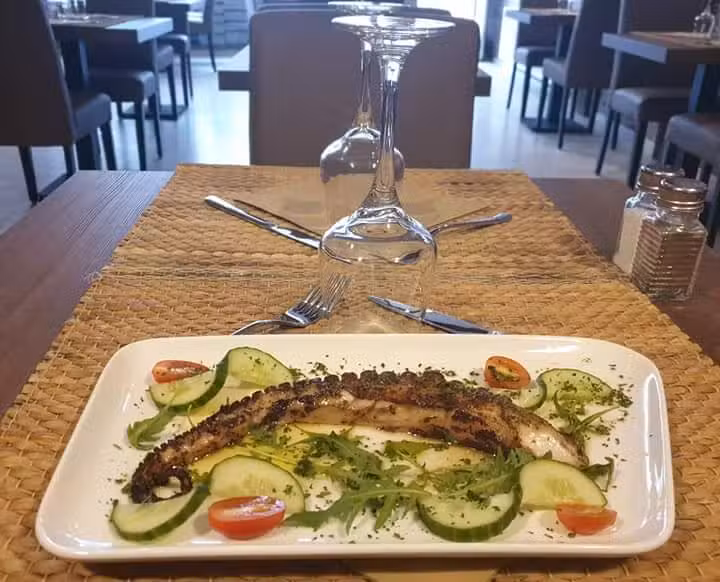 Les Cinq fontaines-τα πέντε πηγάδια