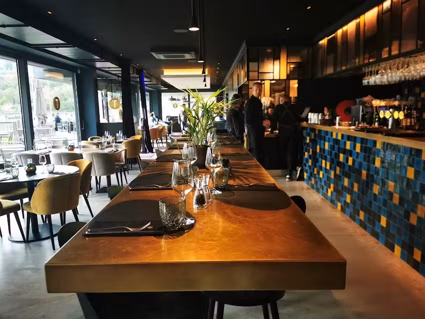 Die Terrassen der Écluse