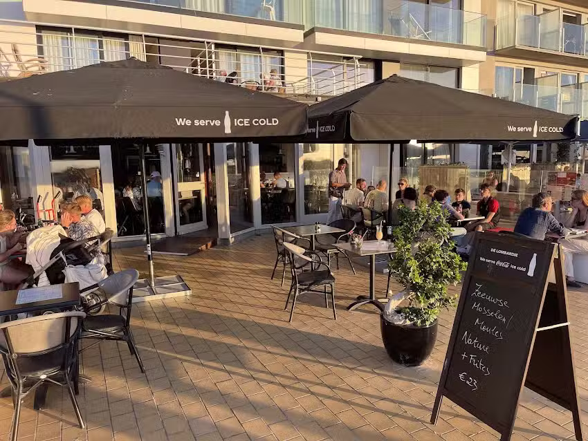 Lombardei, Restaurant und Teestube