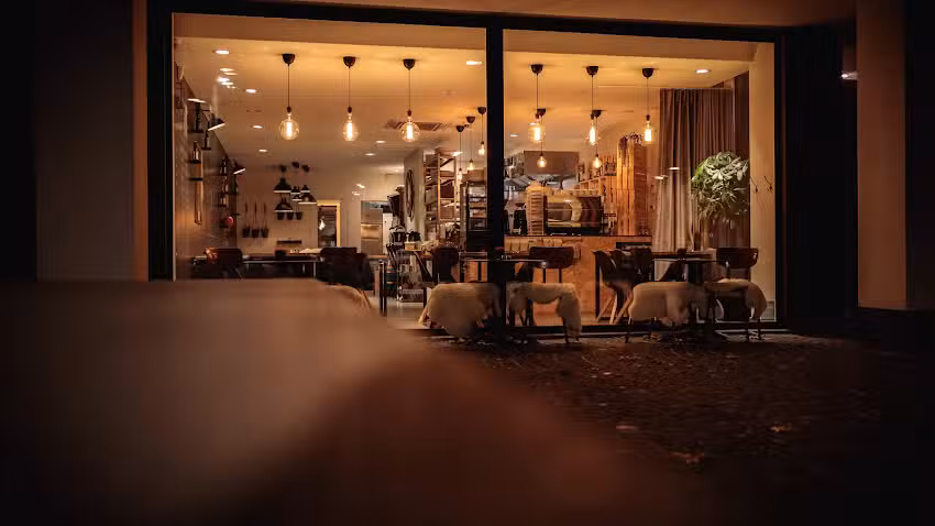 VÉHICULE DE BAR À DÉJEUNER