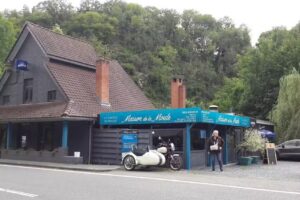 Maison de la moule ( anciennement le grand bleu )