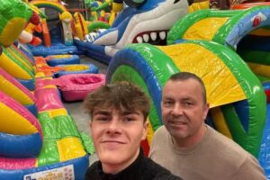 Châteaux gonflables Party-King, location de tentes à Veurne, Flandre-Occidentale