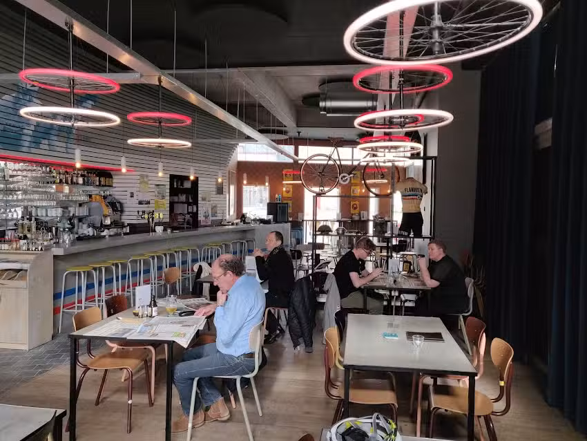 PELOTON CAFE – Audenarde