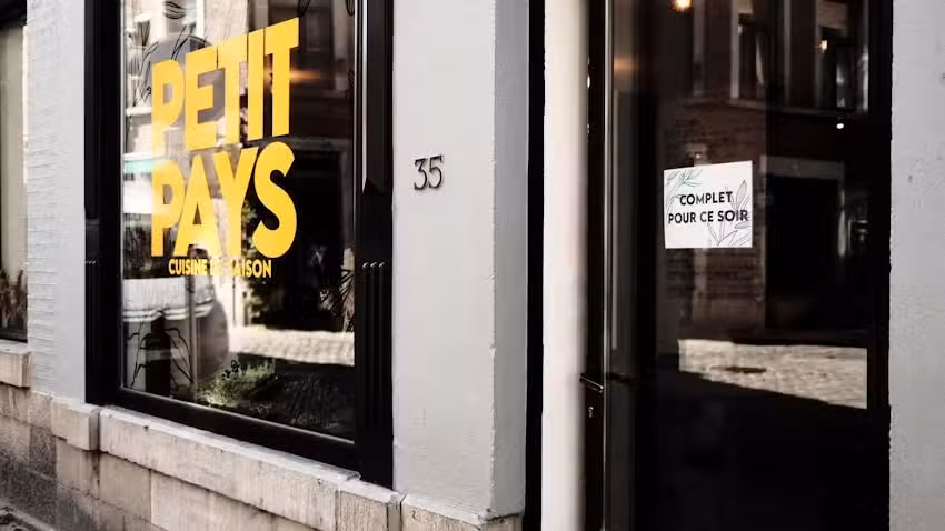 PETIT PAYS Restaurant