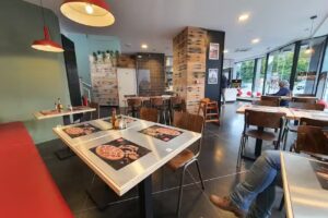 Pizza Hut Delivery Asse