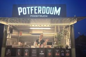 Camion-restaurant POTFERDOUM