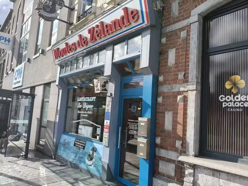Restaurant La Digue Spécialités de moules – Charleroi