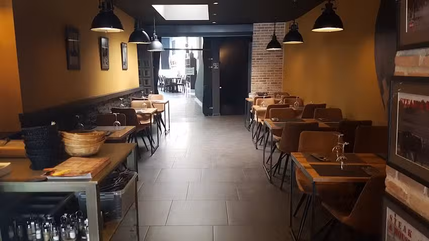 Steack House & Bar’s