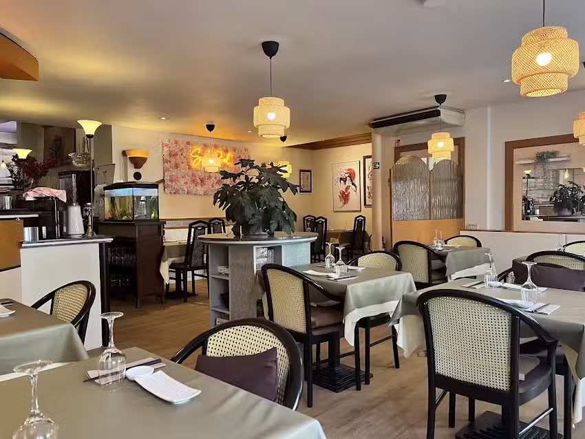 Piscine à sushis🍣