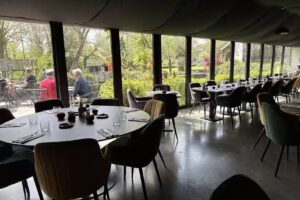 ’t Huis Zonder Naam